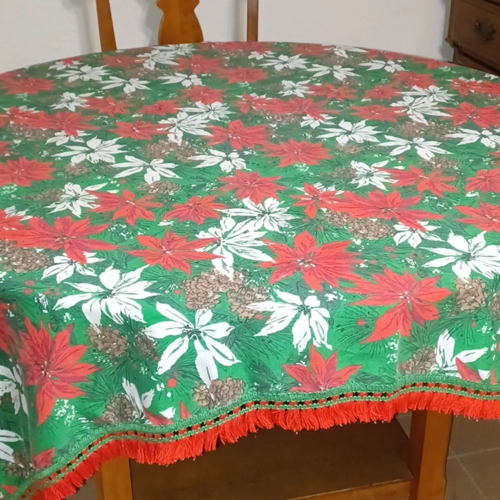 Vintage Poinsettia Oblong Tablecloth